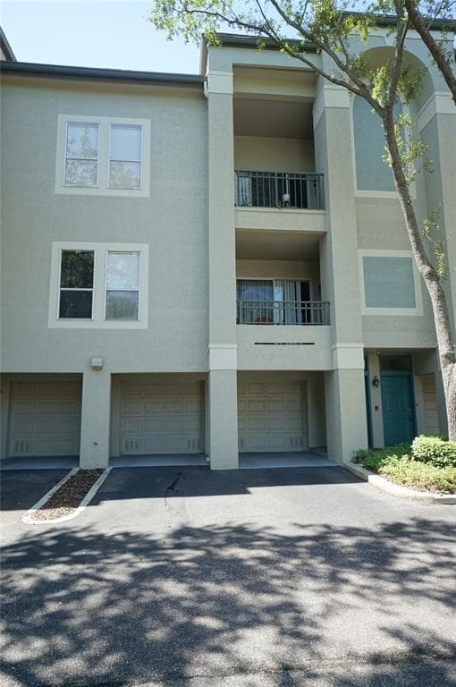 619 ISLAND PLACE WAY TAMPA, FL 33602