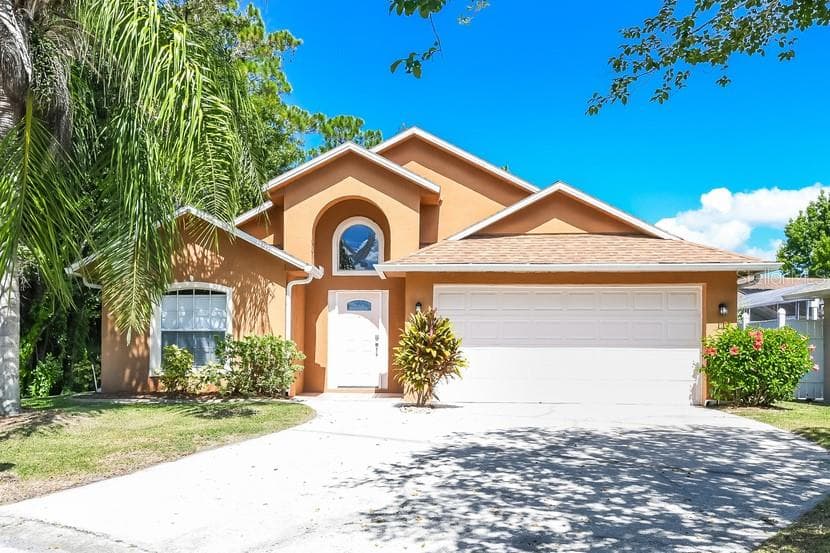 2200 CHAPPELL COURT KISSIMMEE, FL 34746