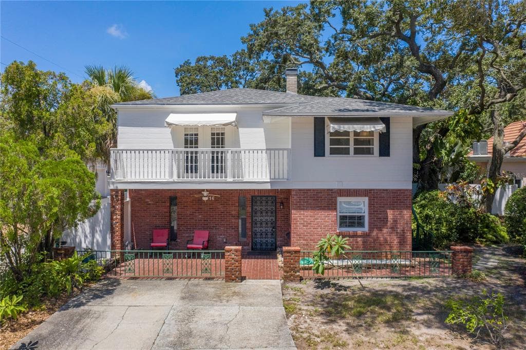 2716 2ND STREET N ST PETERSBURG, FL 33704