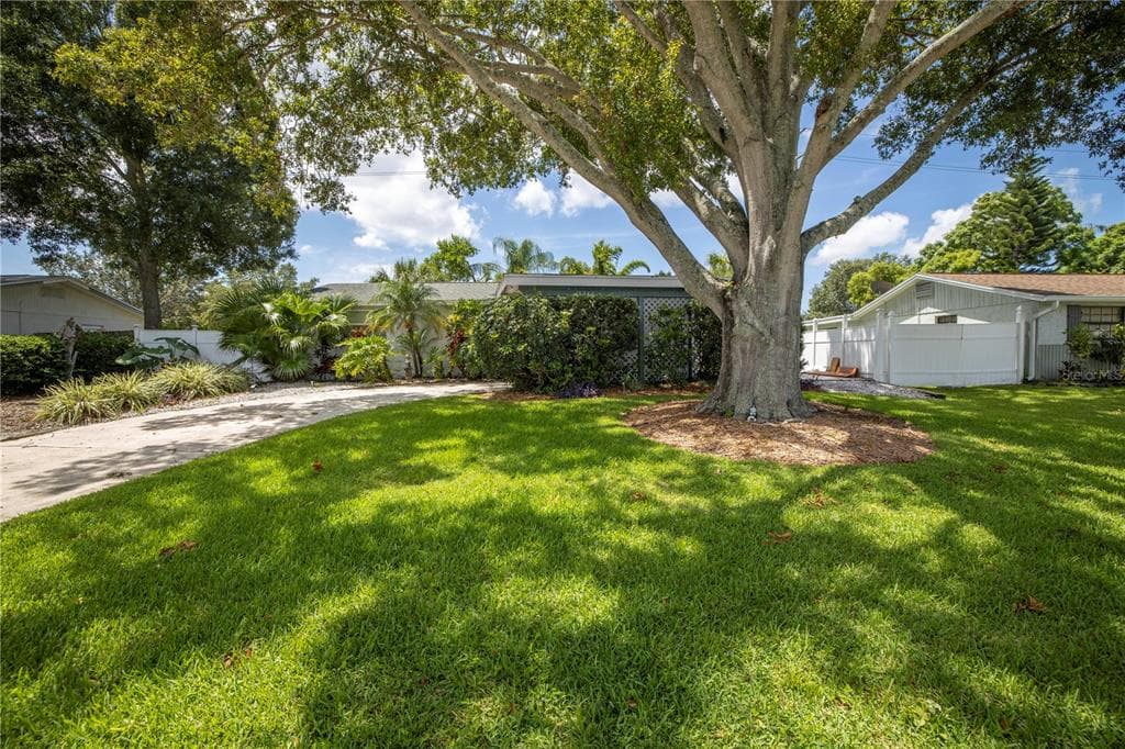 5940 6TH AVENUE S ST PETERSBURG, FL 33707