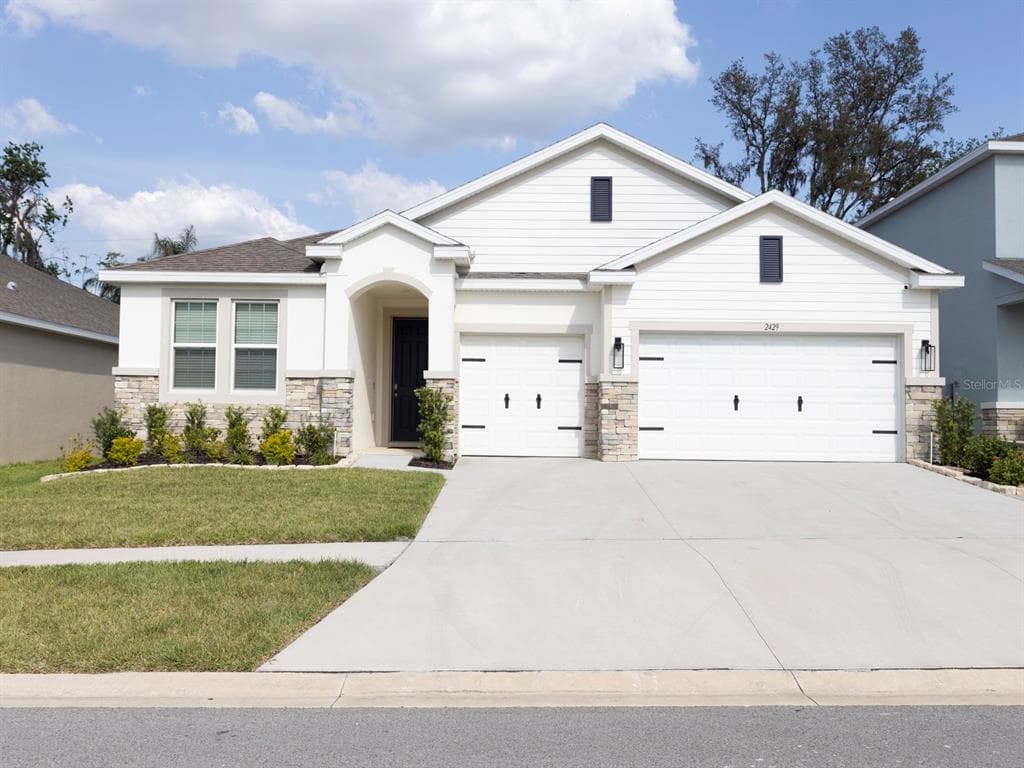 2429 KNIGHT ISLAND DRIVE