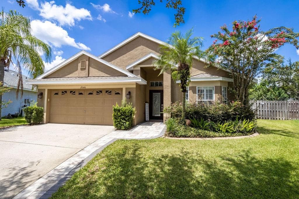 19340 GARDEN QUILT CIRCLE LUTZ, FL 33558