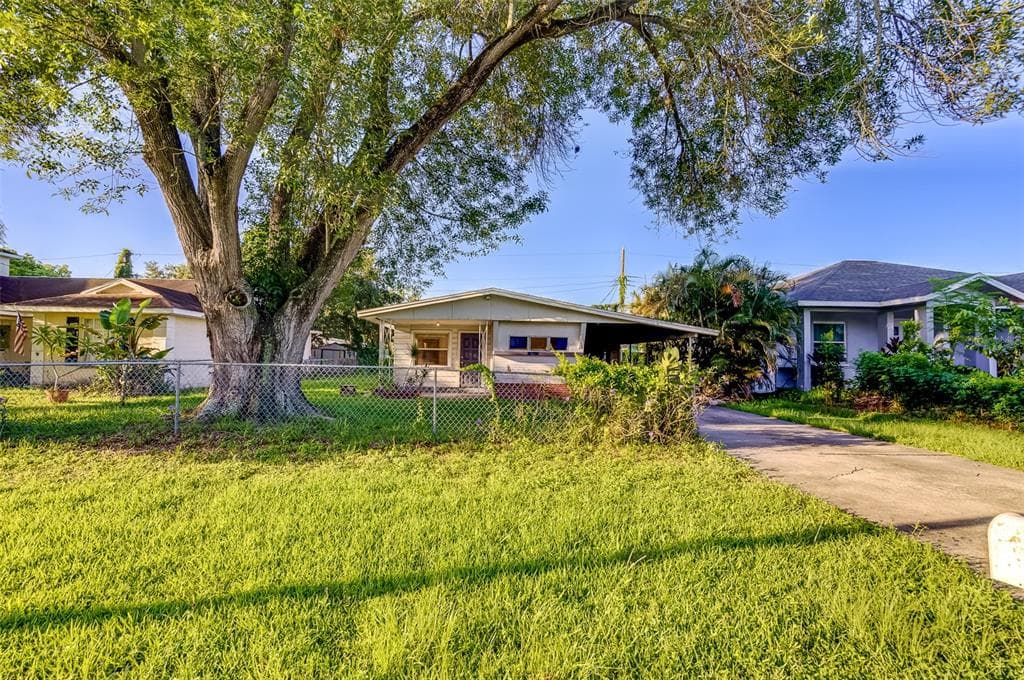6018 105TH TERRACE N PINELLAS PARK, FL 33782