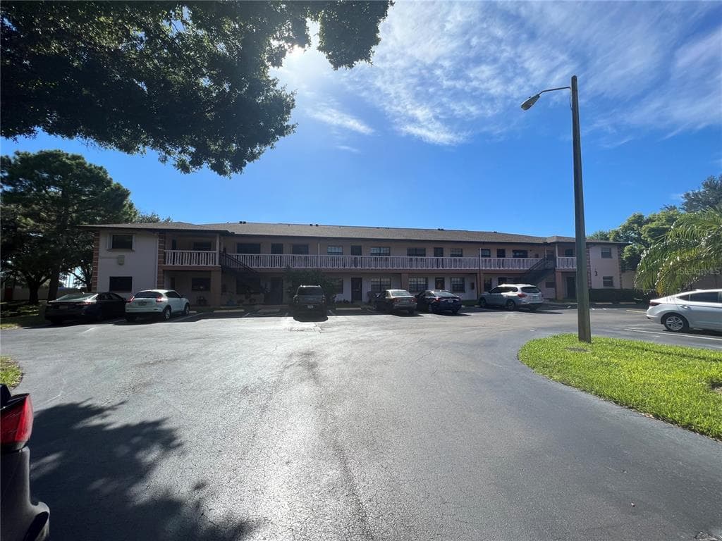 13250 RIDGE ROAD UNIT 3A1 LARGO, FL 33778