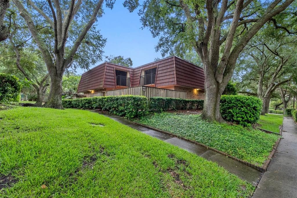 2638 2ND COURT PALM HARBOR, FL 34684