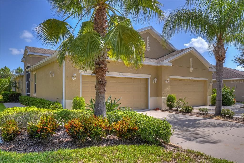 2255 OAKLEY GREEN DRIVE SUN CITY CENTER, FL 33573