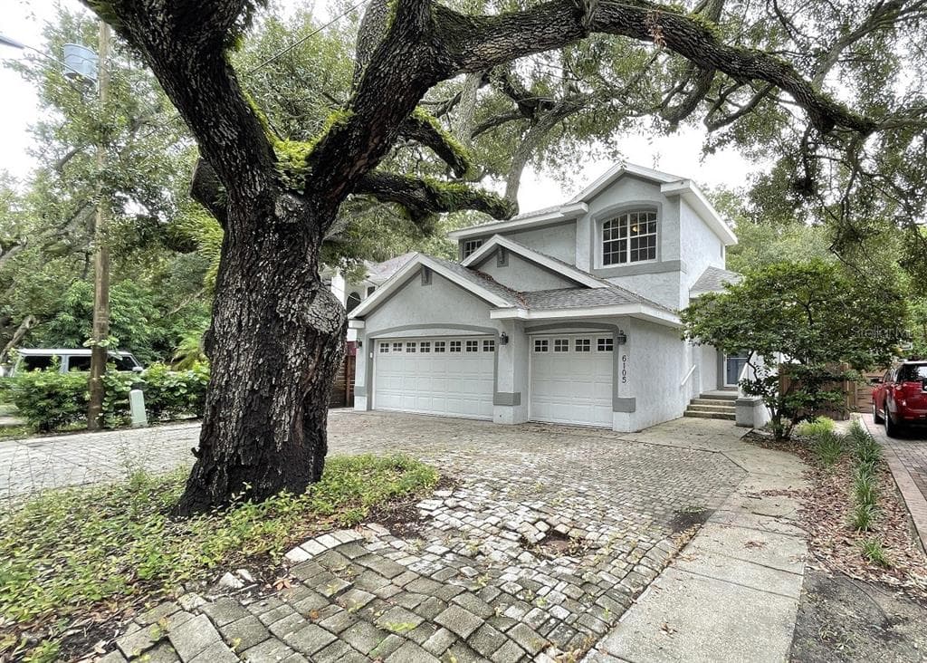 6105 S ELKINS AVENUE TAMPA, FL 33611