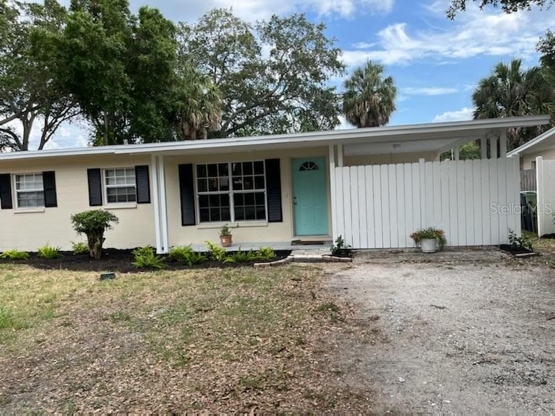 4714 W VASCONIA STREET TAMPA, FL 33629
