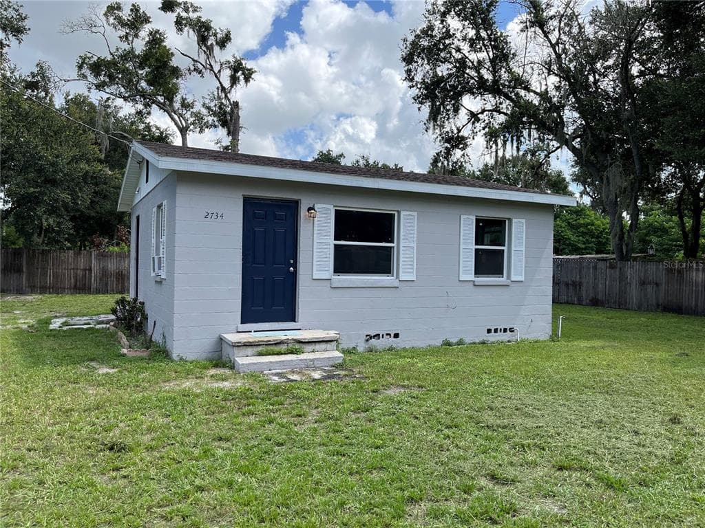 2734 CHORBA DRIVE PLANT CITY, FL 33567