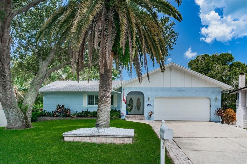 8470 144TH LANE SEMINOLE, FL 33776