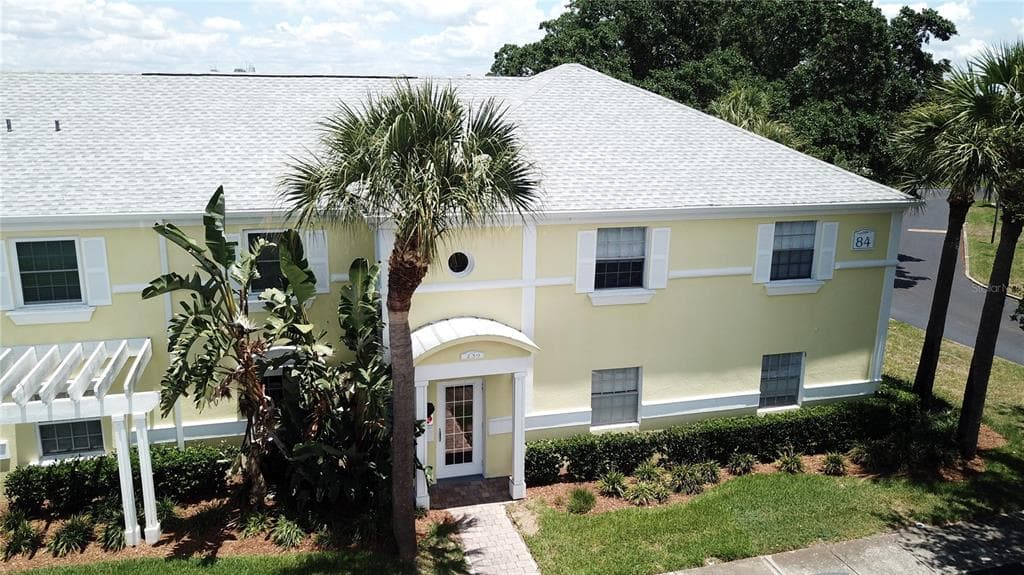 239 SEAHORSE DRIVE SE UNIT B ST PETERSBURG, FL 33705