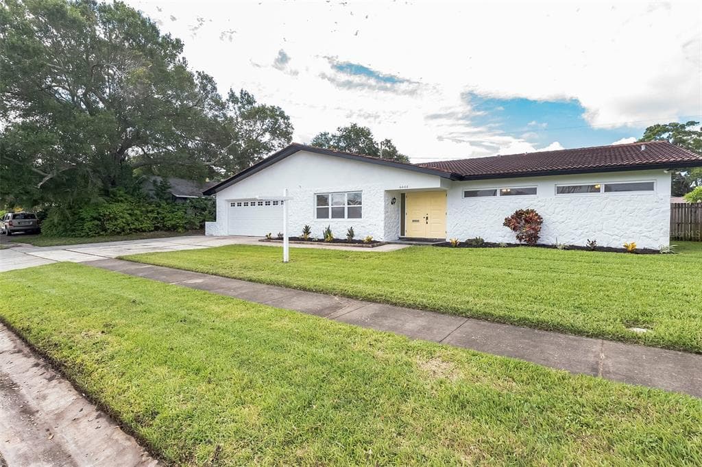6444 31ST TERRACE N ST PETERSBURG, FL 33710