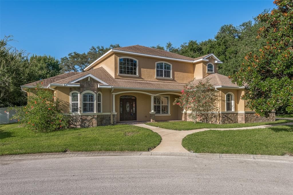 2011 WATER WHEEL COURT DUNEDIN, FL 34698
