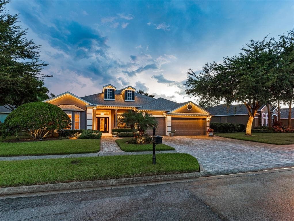 3935 EAGLEFLIGHT LANE LAND O LAKES, FL 34639