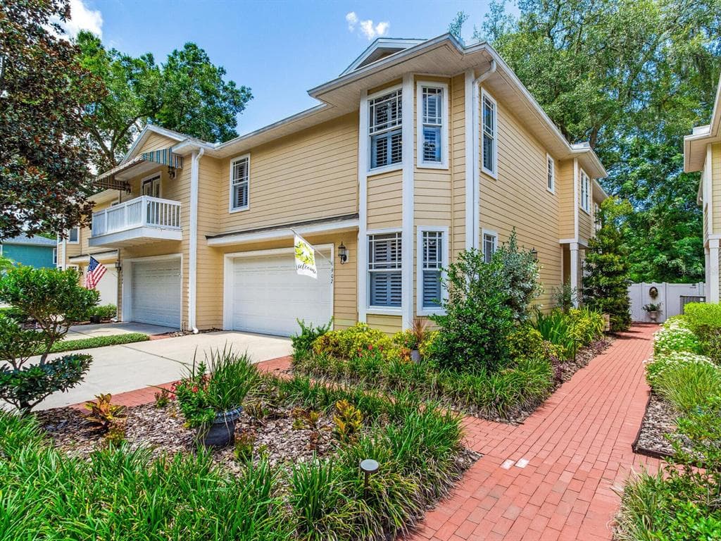 902 LUMSDEN RESERVE DRIVE BRANDON, FL 33511