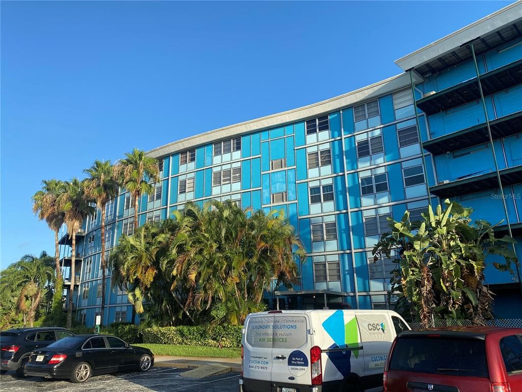 3315 58TH AVENUE S UNIT 113 ST PETERSBURG, FL 33712