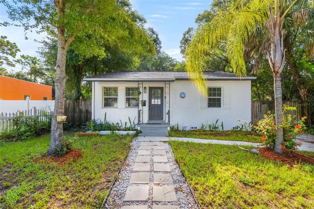 2930 VALENCIA WAY S ST PETERSBURG, FL 33705