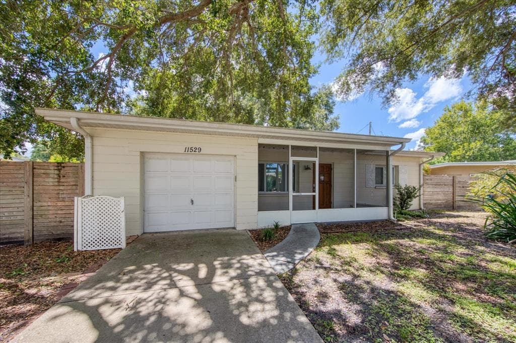 11529 109TH STREET LARGO, FL 33778