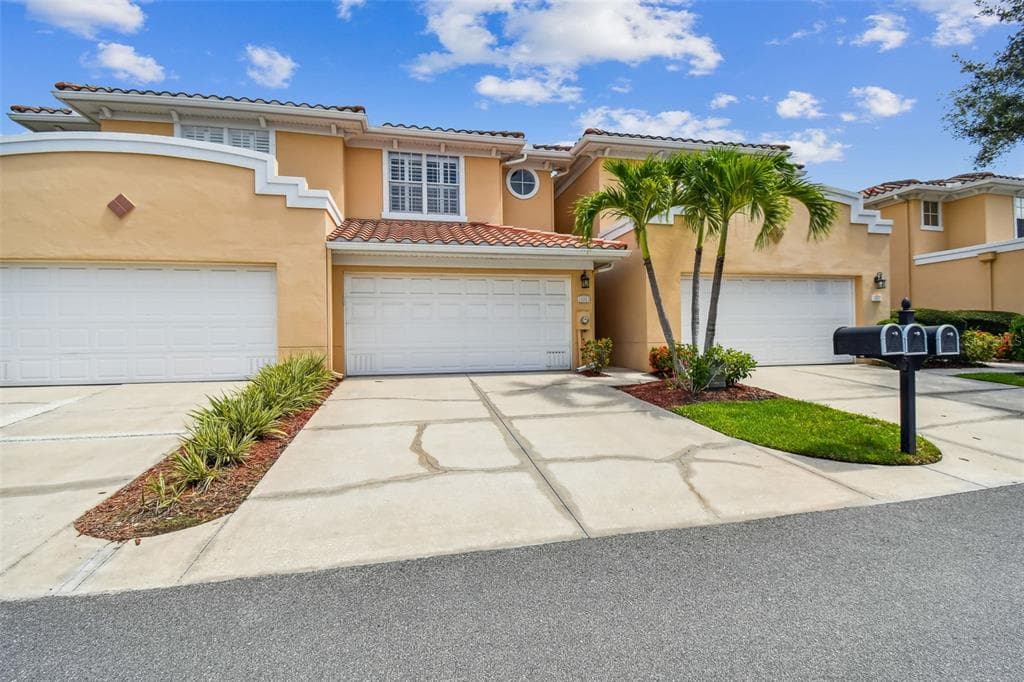123 VALENCIA CIRCLE ST PETERSBURG, FL 33716