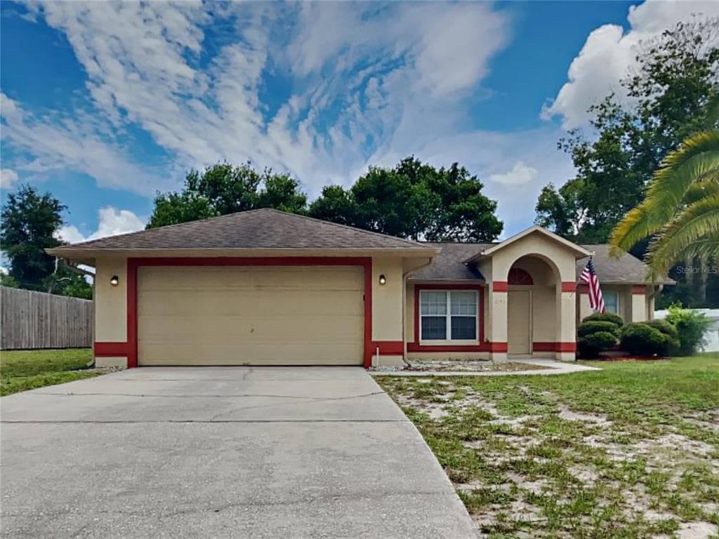 2153 E GLORIA DRIVE DELTONA, FL 32725