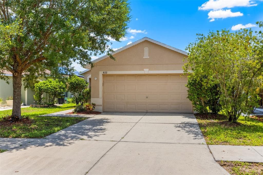 822 COLLEGE CHASE DRIVE RUSKIN, FL 33570