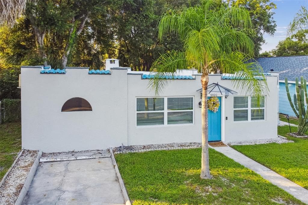 5925 CENTRAL AVENUE NEW PORT RICHEY, FL 34652