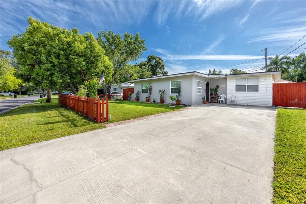 5901 13TH STREET N ST PETERSBURG, FL 33703