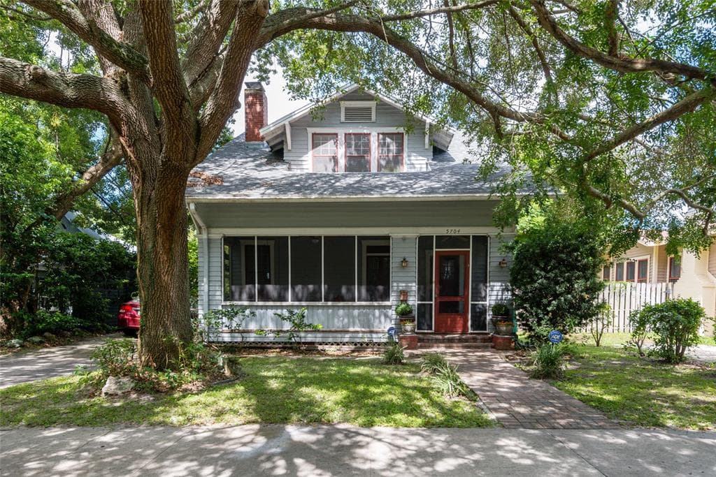 5704 BRANCH AVENUE N TAMPA, FL 33604