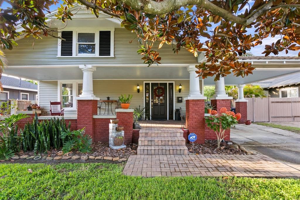 400 E JEAN STREET TAMPA, FL 33604