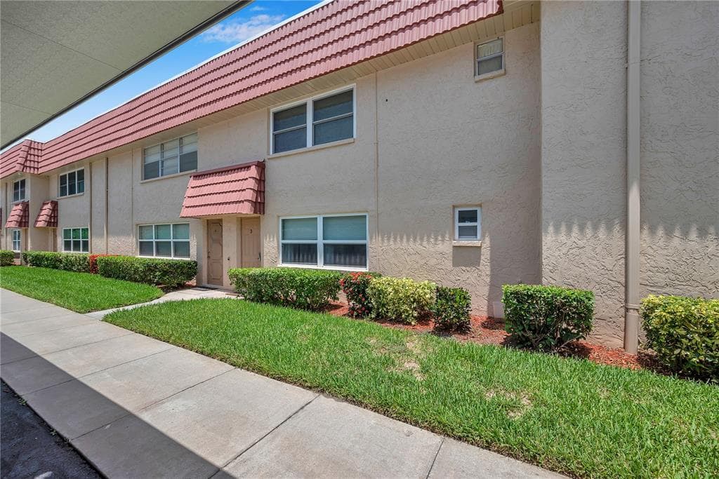 10039 62ND AVENUE N UNIT 3 ST PETERSBURG, FL 33708