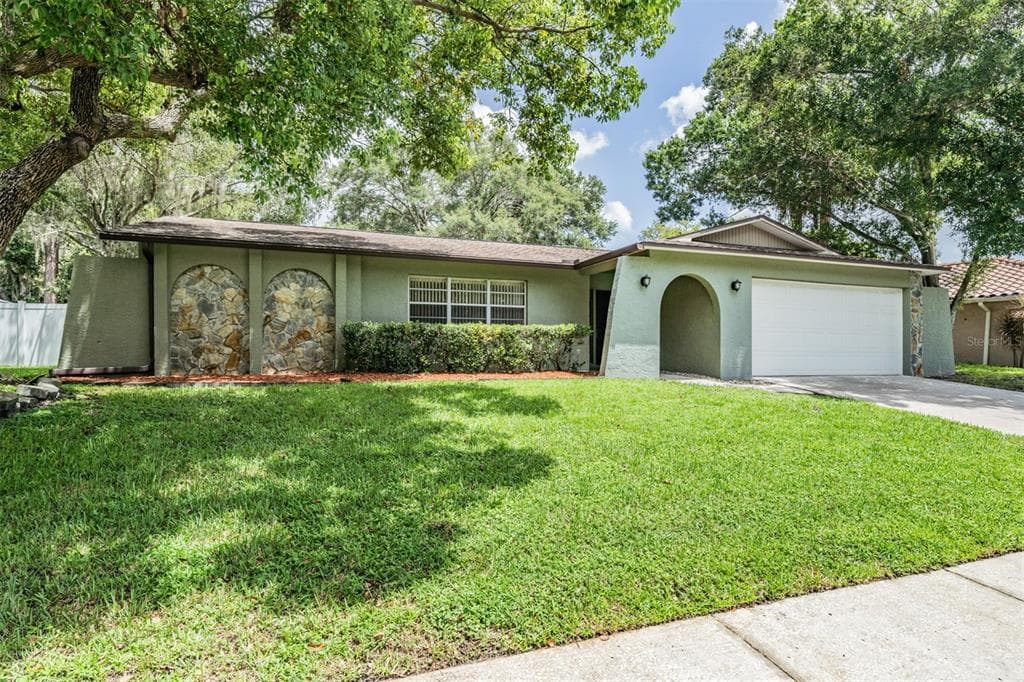 2256 RIVERSIDE DRIVE N CLEARWATER, FL 33764