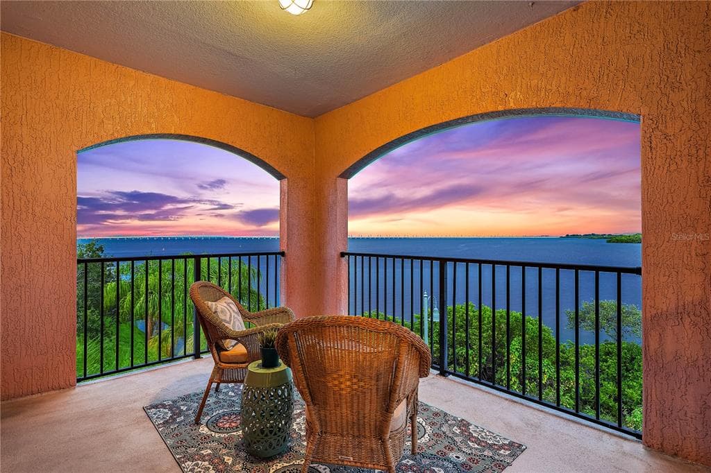 2747 VIA CAPRI UNIT 1138 CLEARWATER, FL 33764