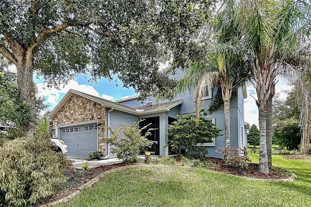 6044 CHAMPIONS GATE BOULEVARD ZEPHYRHILLS, FL 33541