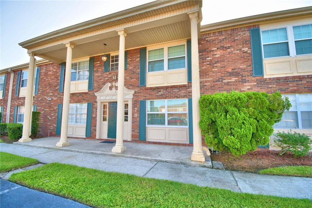 1920 E EDGEWOOD DRIVE UNIT M6 LAKELAND, FL 33803