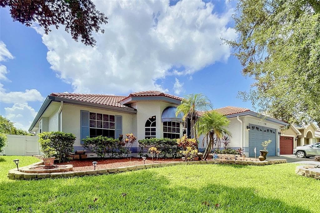 949 WESTWINDS BOULEVARD