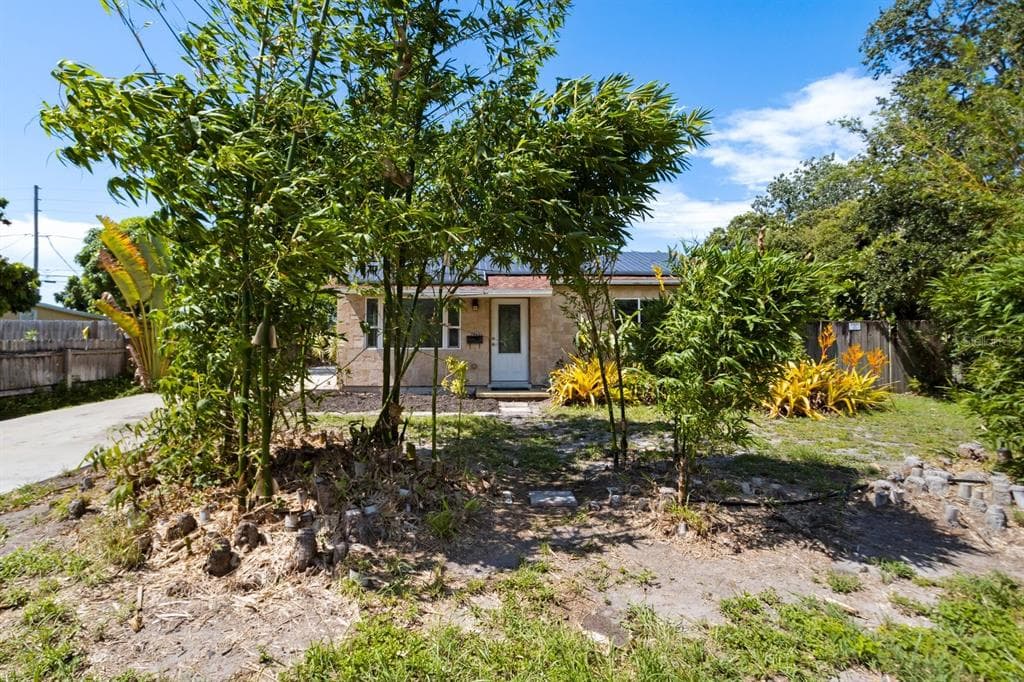 2255 15 AVENUE N ST PETERSBURG, FL 33713