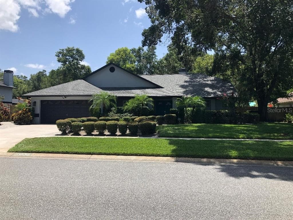 23538 OAKSIDE BOULEVARD LUTZ, FL 33559