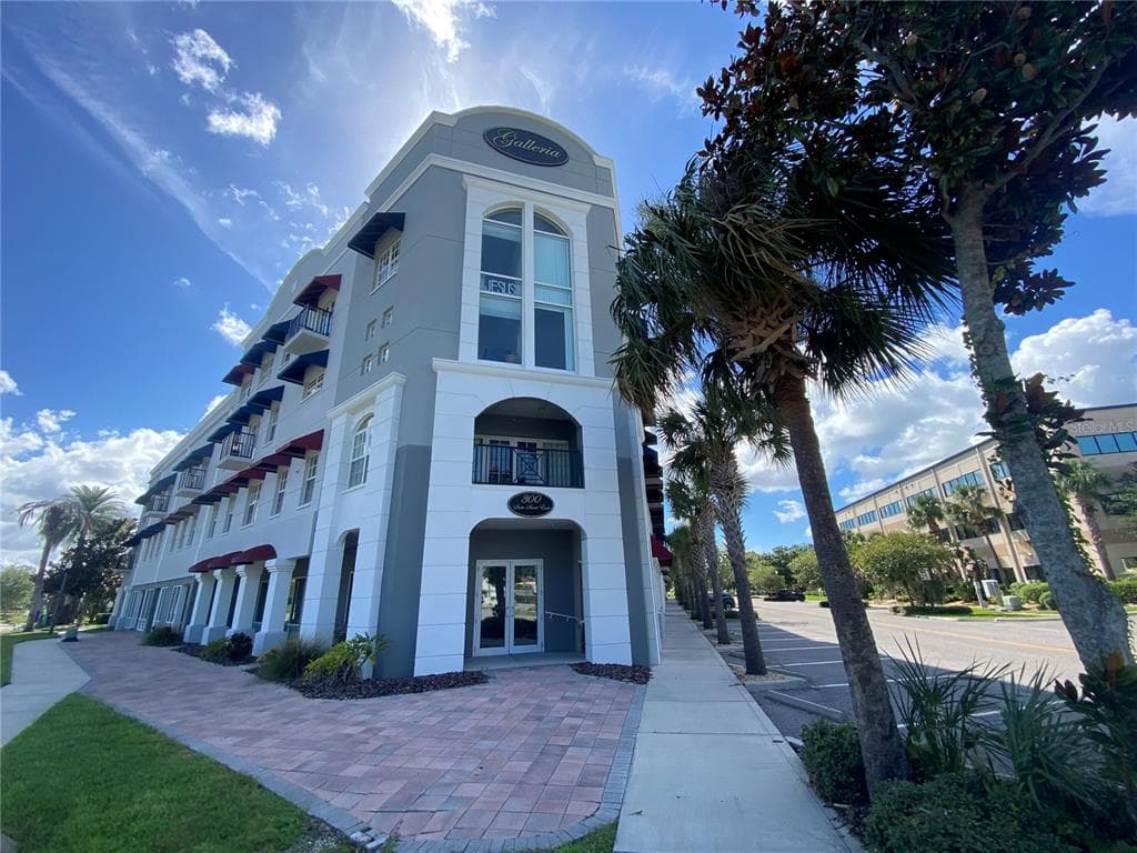 300 STATE STREET E UNIT 328 OLDSMAR, FL 34677