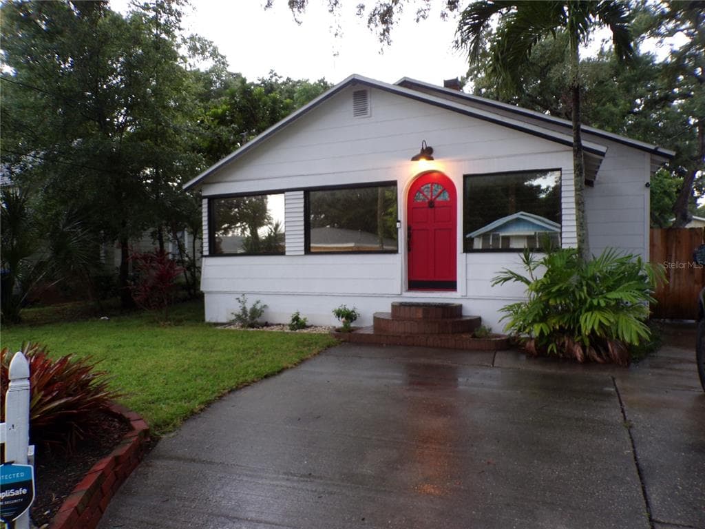 259 3RD STREET NW LARGO, FL 33770