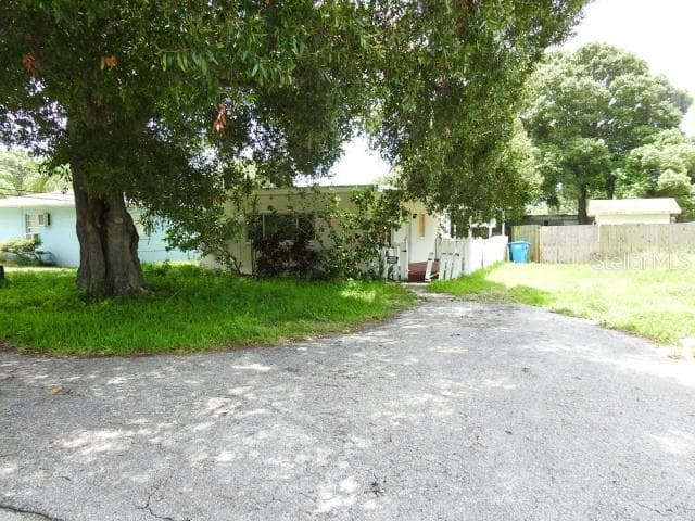 10508 106TH AVENUE LARGO, FL 33773