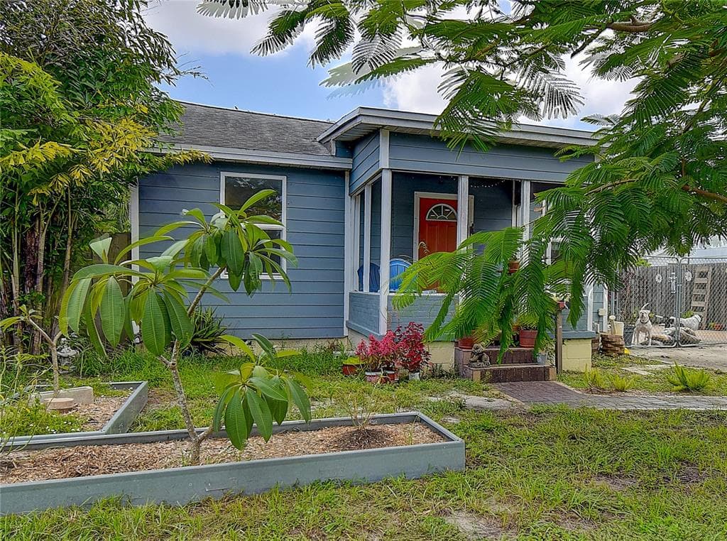 2310 30TH AVENUE N ST PETERSBURG, FL 33713
