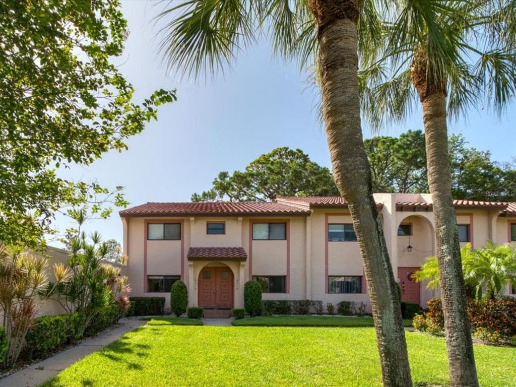 9515 86TH AVENUE UNIT 9515 SEMINOLE, FL 33777