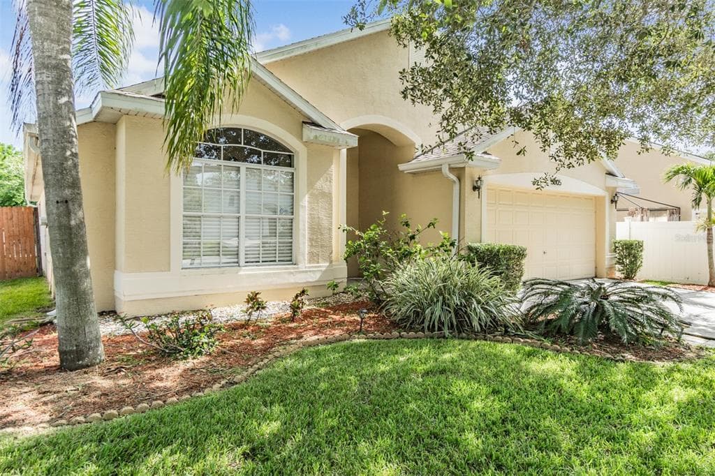 5005 BERRYHILL COURT