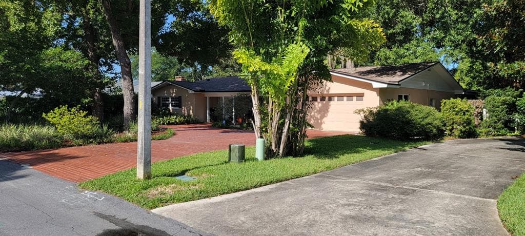2521 JONILA AVENUE LAKELAND, FL 33803