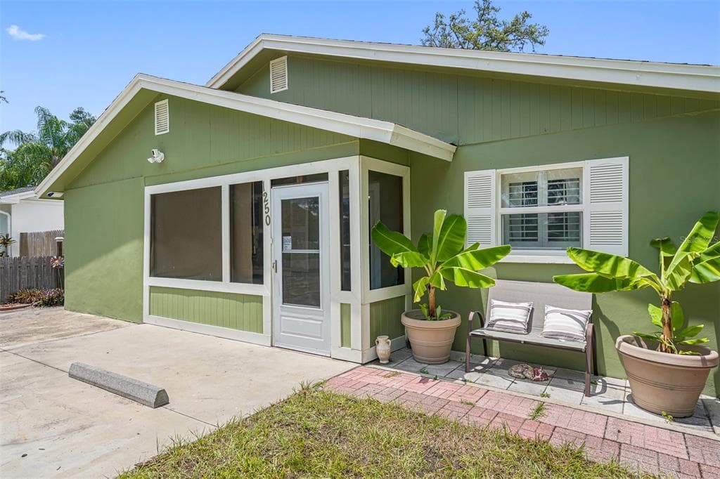 1250 IDLEWILD DRIVE CLEARWATER, FL 33755