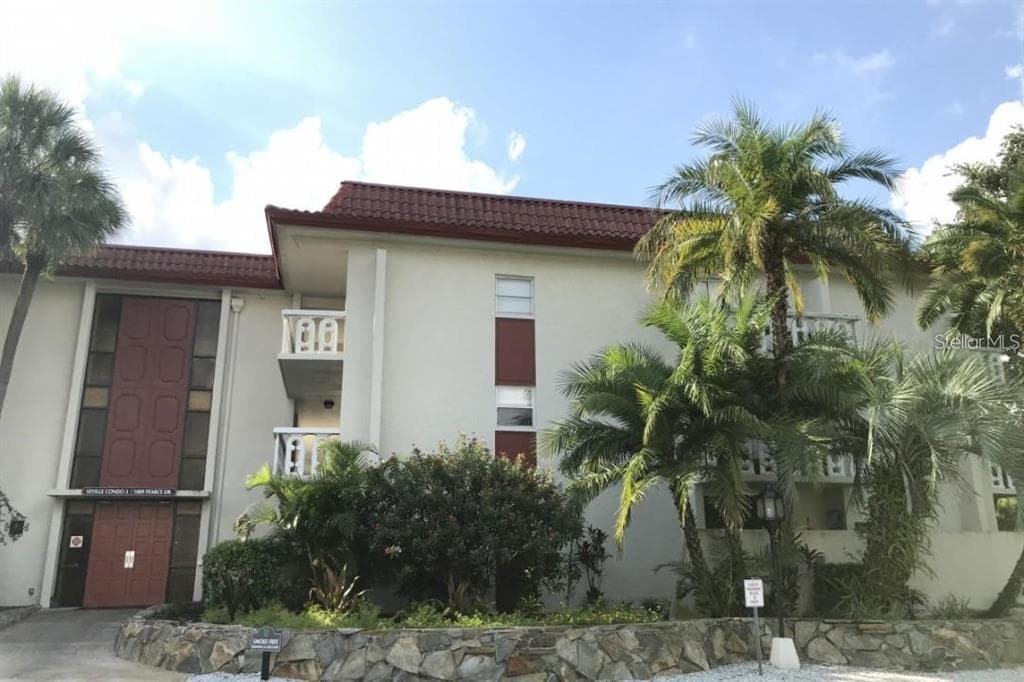 1009 PEARCE DRIVE UNIT 103 CLEARWATER, FL 33764