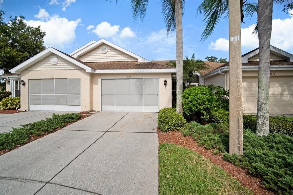 1013 NICENE COURT UNIT 51 SUN CITY CENTER, FL 33573