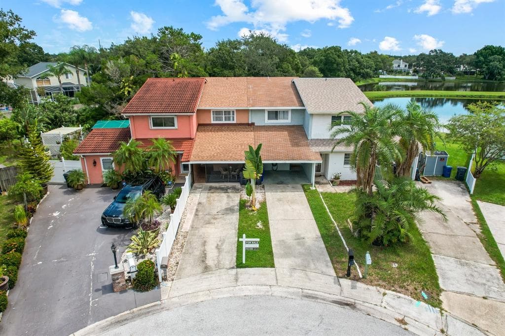 1718 AZALEA COURT UNIT B OLDSMAR, FL 34677