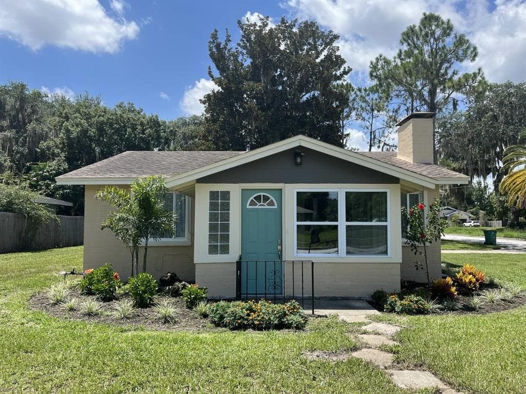 100 E PENDLETON AVENUE EUSTIS, FL 32726