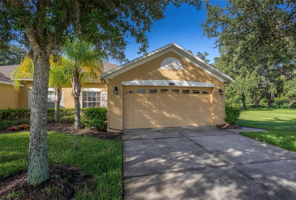 4213 ASHTON MEADOWS WAY WESLEY CHAPEL, FL 33543